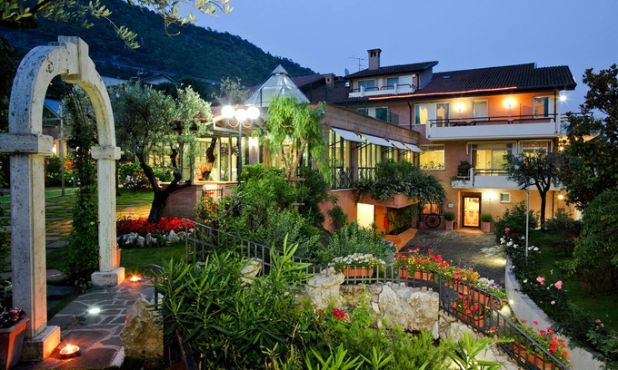 Sant'Elia Fiumerapido Hotel | Hotel Des Reves - Al Poggio di Casalucense