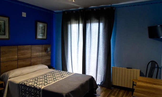 Villanueva de la Canada Hotel | Hotel Don Angel