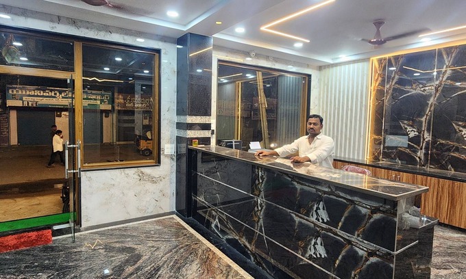 Guntur Hotel | HOTEL DVR GRAND