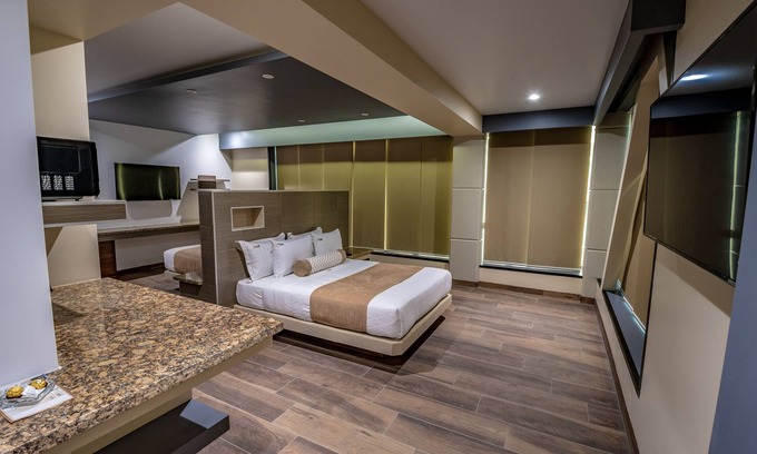 Zona Centro Hotel | Hotel Eiffel