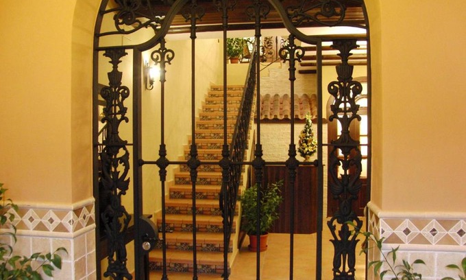 Almaden de la Plata Hotel | Hotel El Romeral