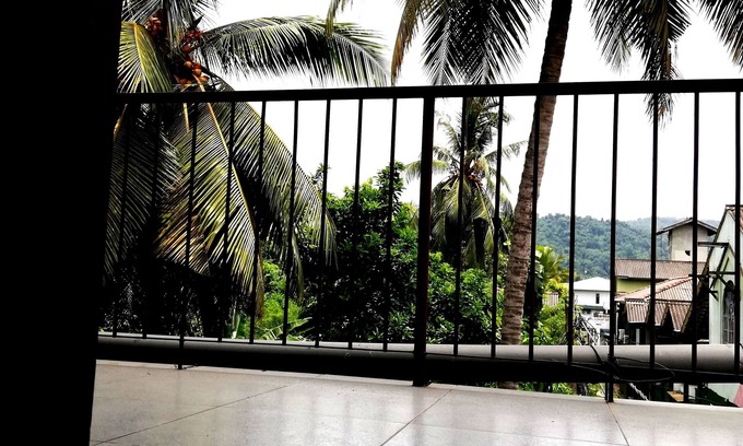 Pinnawala Hotel | Hotel Elephant Lobby