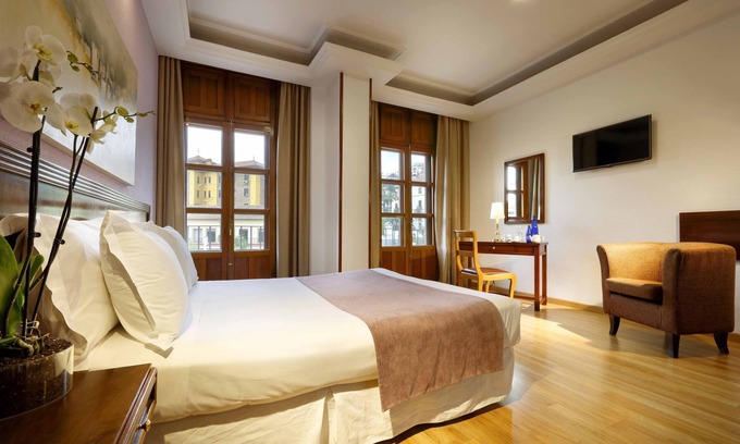 Centro - Sagrario Hotel | Hotel EXE Triunfo