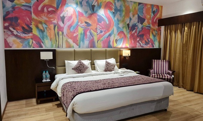Aerocity Hotel | Hotel Fenix Plaza