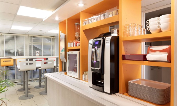 Fleury-Merogis Hotel | Hotel Fleury Merogis