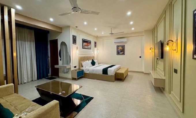 Gulshan-E-Jamal Hotel | Hotel Four Square