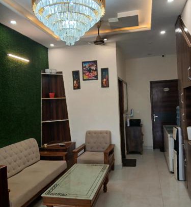 Zirakpur Hotel | Hotel Golden Rooftop