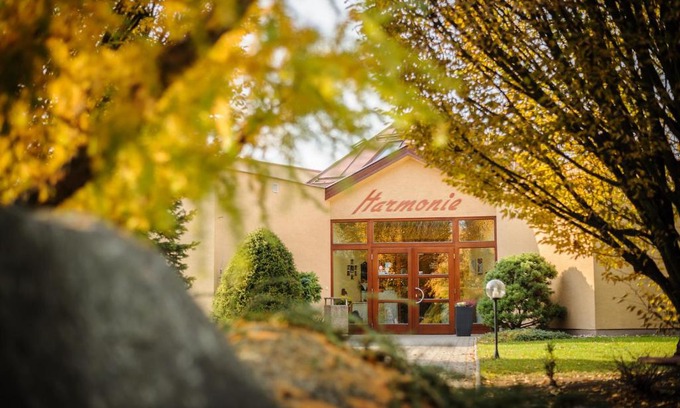 Zastavka Hotel | Hotel Harmonie