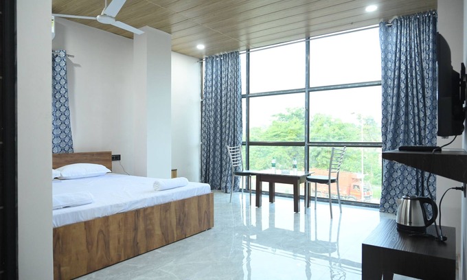 Hajo Hotel | Hotel Hill View Grandeur