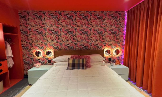 Cherokee Triangle Hotel | Hotel Hilo -Your Boutique Party Getaway in the Heart of the Highlands