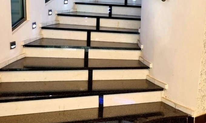 Polla Hotel | Hotel Insteia