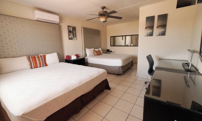 Tijuana Hotel | Hotel Jazmín