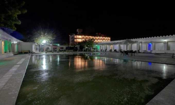 Vallabhnagar Hotel | Hotel Krishna Raj