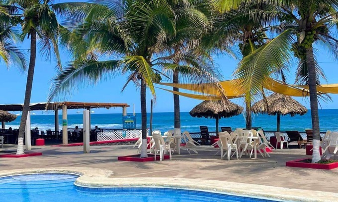 Playa Las Hojas Hotel | Hotel Las Hojas Resort & Beach Club