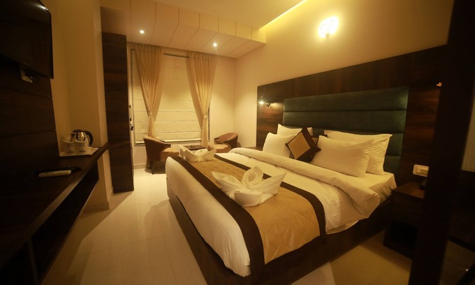 Chomu Hotel | Hotel Le Grande