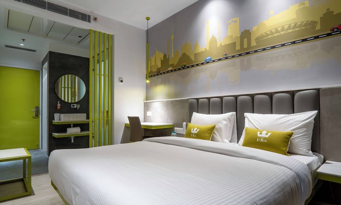 Paharganj Hotel | Hotel Le Roi Express Karol Bagh