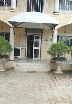 Bonaberi Hotel | Hotel Lile John