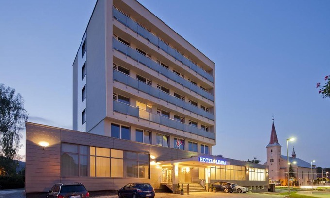 Tvrdosin Hotel | Hotel Limba CTT