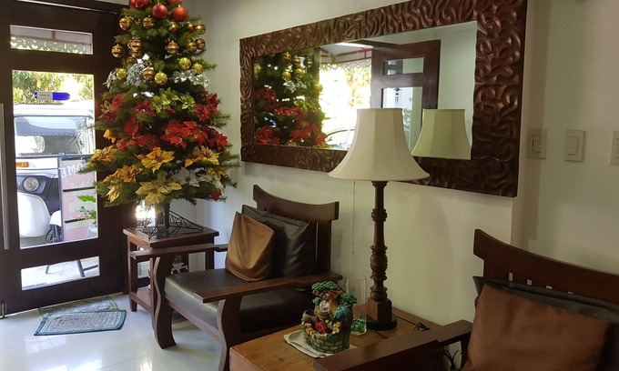 Bantay Hotel | Hotel Lola Natividad