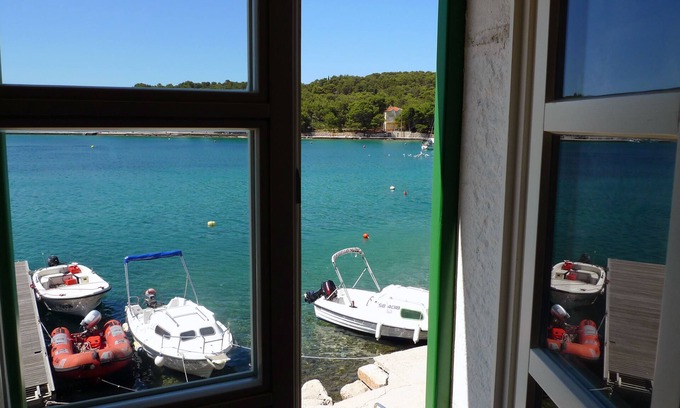 Prvic Luka Hotel | Hotel Maestral