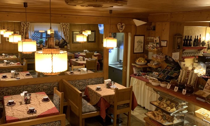 Cortina d'Ampezzo Hotel | Hotel Meublé Villa Neve