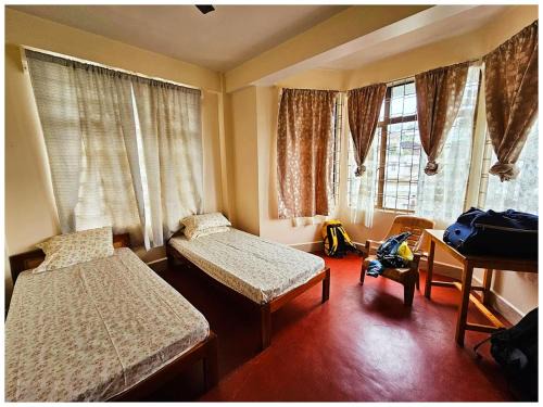 Shillong Hotel | Hotel Miravin Bed and Breakfast Shillong Near Jackson Trace Road - Crinoline Falls - Free Parking and Free Wi-Fi Facilities - Best Hotel In Shilong