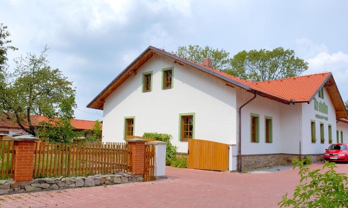 Mirosov Hotel | Hotel Na Statku Mirošov