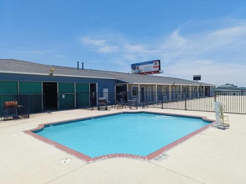 Pearsall Hotel | Hotel O Bien Venido Pearsall I-35