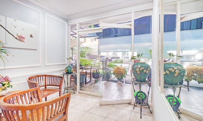 Bogor Tengah Hotel | Hotel O Bogor Near Istana Bogor