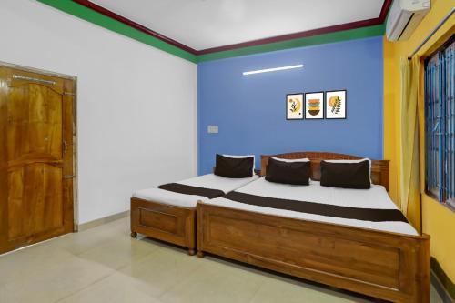 Madari Hat Hotel | Hotel O Trinayani Homestay