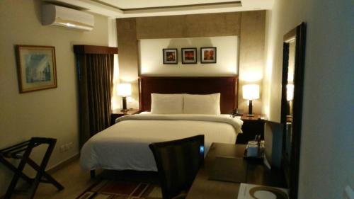 F-6 Sector House | Hotel One Super, Islamabad