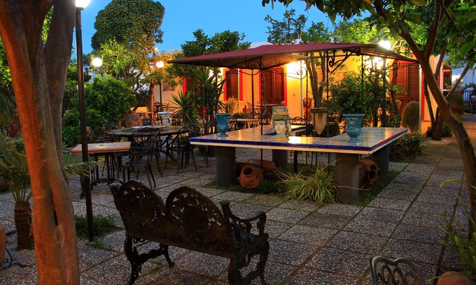Lipari Historic Centre Hotel | Hotel Oriente
