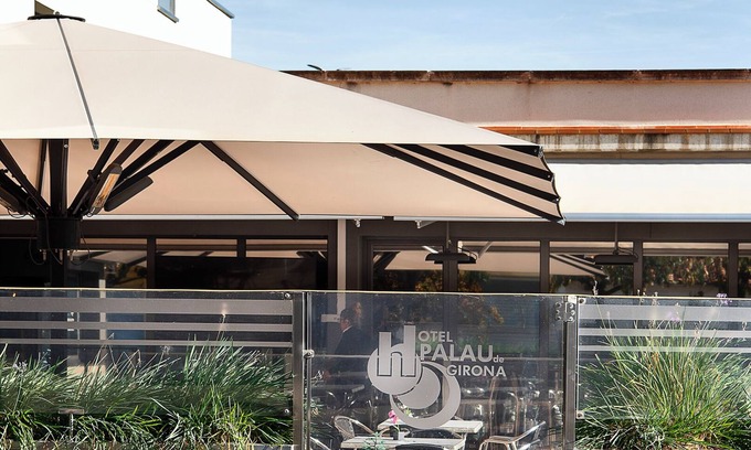 Sant Julia de Ramis Hotel | Hotel Palau de girona