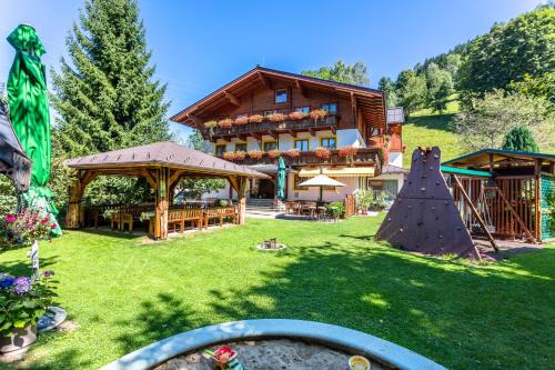 Sankt Johann im Pongau House | Hotel - Pension Ötzmooshof