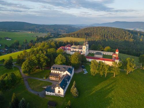 Kraliky Hotel | Hotel Poutní Dům
