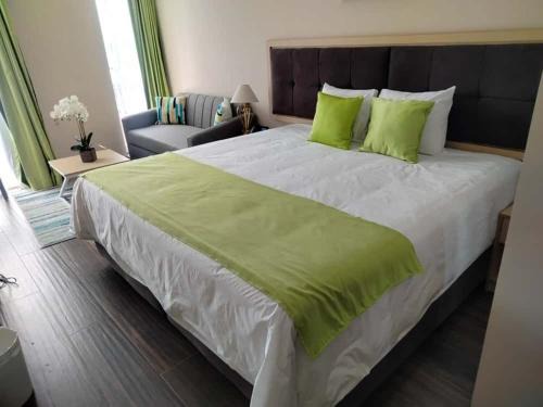 Limon Hotel | Hotel Puerto Limón CR