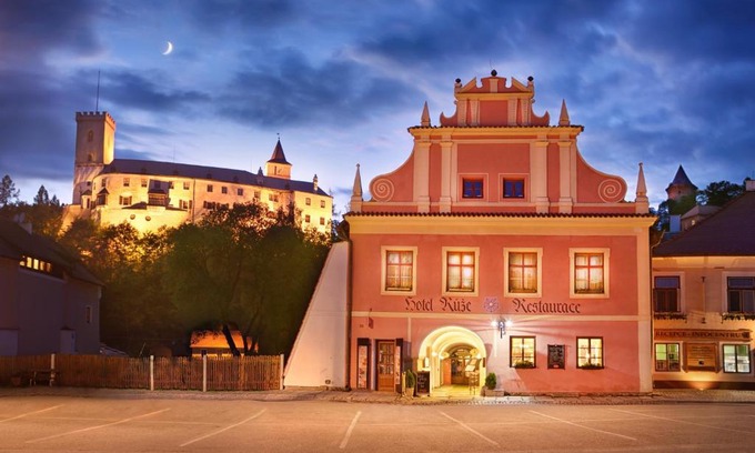 Rozmberk nad Vltavou Hotel | Hotel Růže