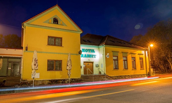 Trhovy Stepanov Hotel | Hotel Rabbit