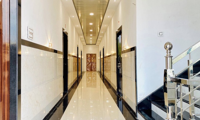 Omkareshwar Hotel | Hotel Radhe Shree