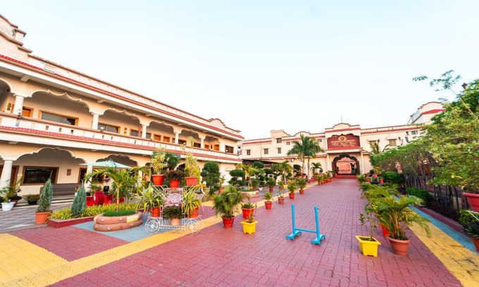 Sagar Hotel | Hotel Royal Palace
