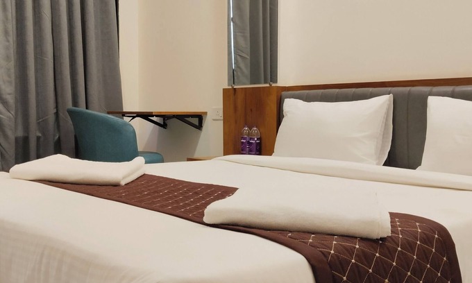 Rajgurunagar Hotel | Hotel Sai Executive