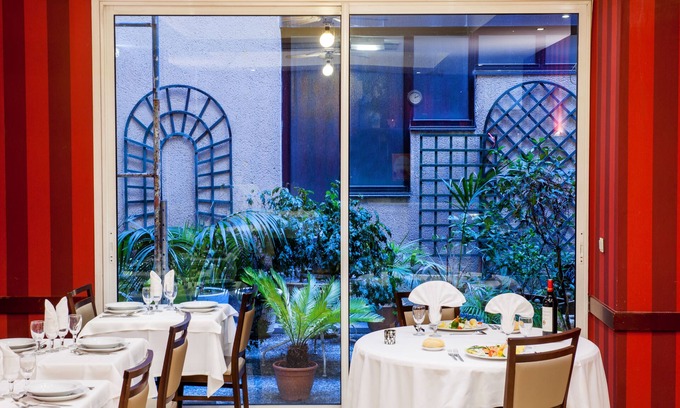 Lourdes Hotel | Hotel Saint Sauveur