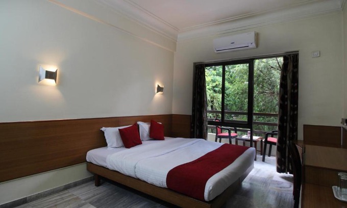 Yerawada Hotel | Hotel Sargam