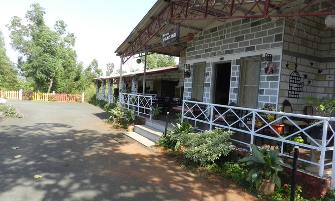 Amba Hotel | Hotel Sawai Mansing Hill Resort