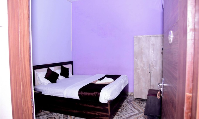 Naini Hotel | Hotel Shree Mahalaxmi