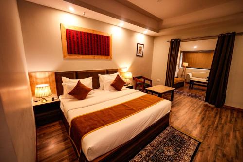 Ram Nagar Hotel | Hotel Square One by D'Polo Dharamshala