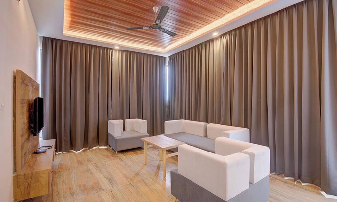 Chikkajala Hotel | Hotel Tree Suites Next Airport Inn