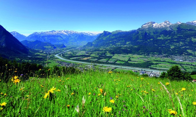 Vaduz Hotel | Hotel Vaduzerhof by b smart