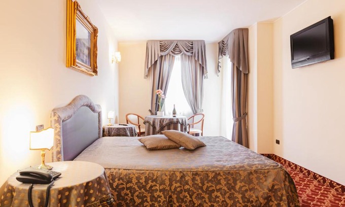 Venosa Hotel | Hotel Villa Del Sorriso