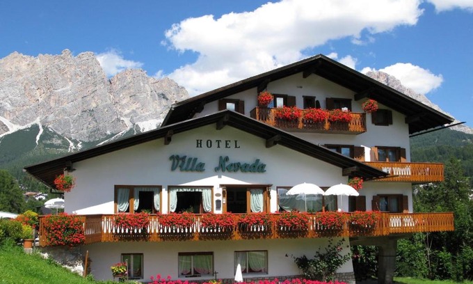 Cortina d'Ampezzo Hotel | Hotel Villa Nevada